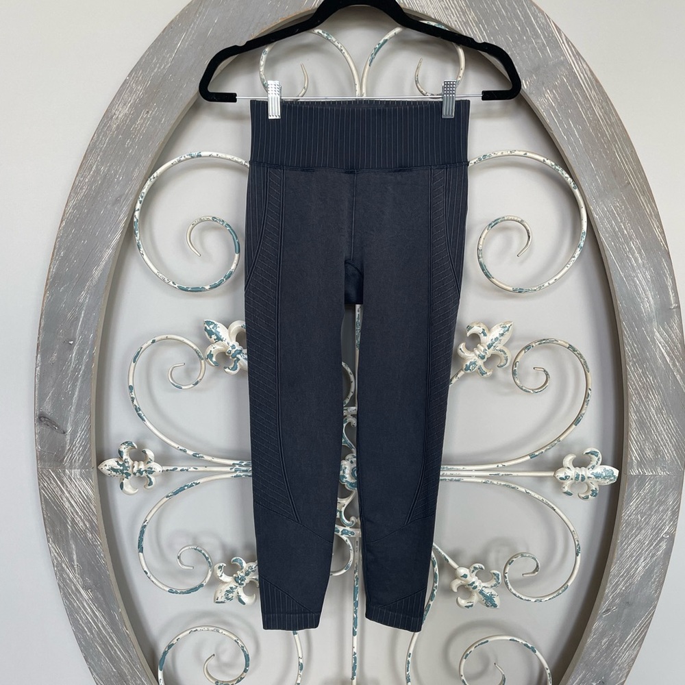ALL IN MOTION leggings